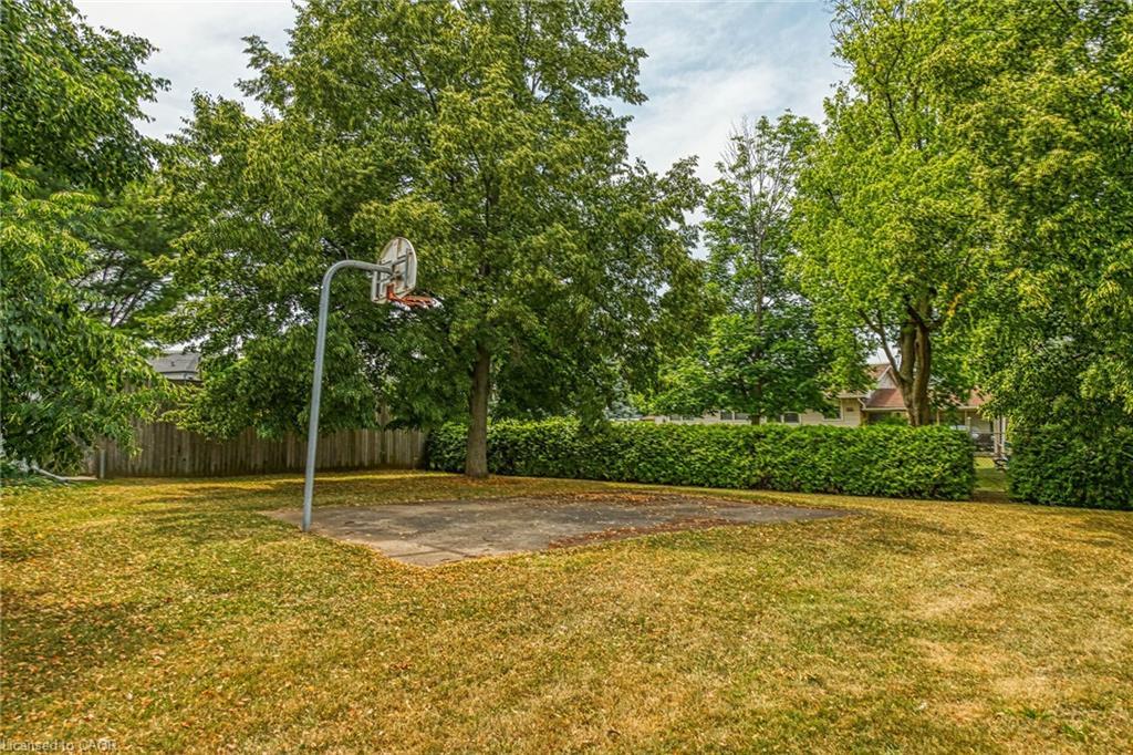 46 Oriole Crescent, Grimsby, ON - Outdoor