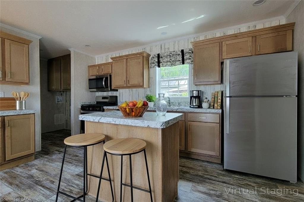 77 Park Lane, Flamborough, ON - Indoor Photo Showing Kitchen