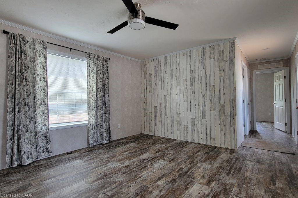 77 Park Lane, Flamborough, ON - Indoor Photo Showing Other Room