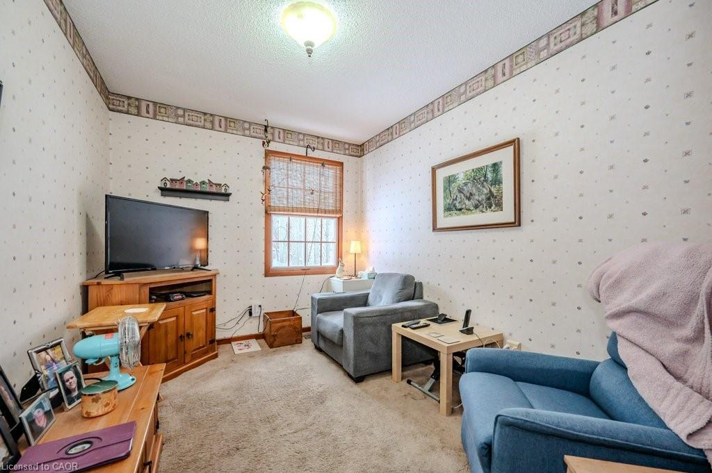 39 Bannockburn Road, Kitchener, ON - Indoor