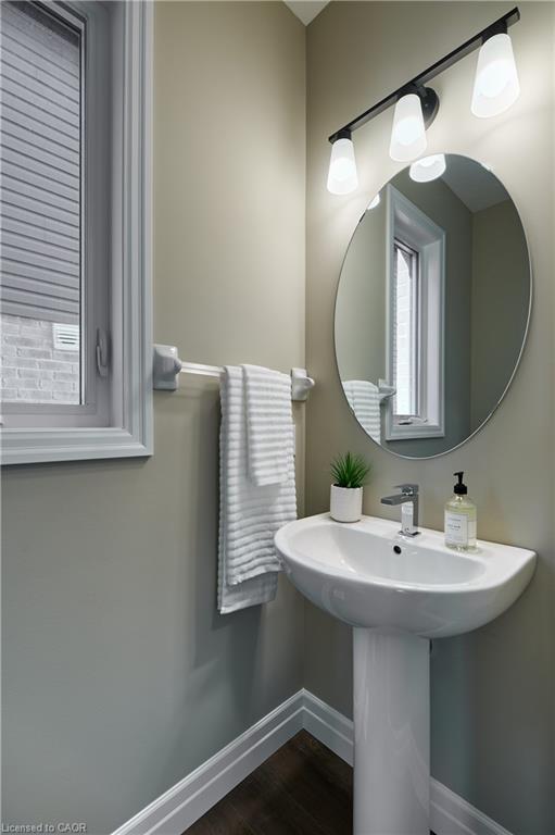 364 Chokecherry Crescent, Waterloo, ON - Indoor Photo Showing Bathroom