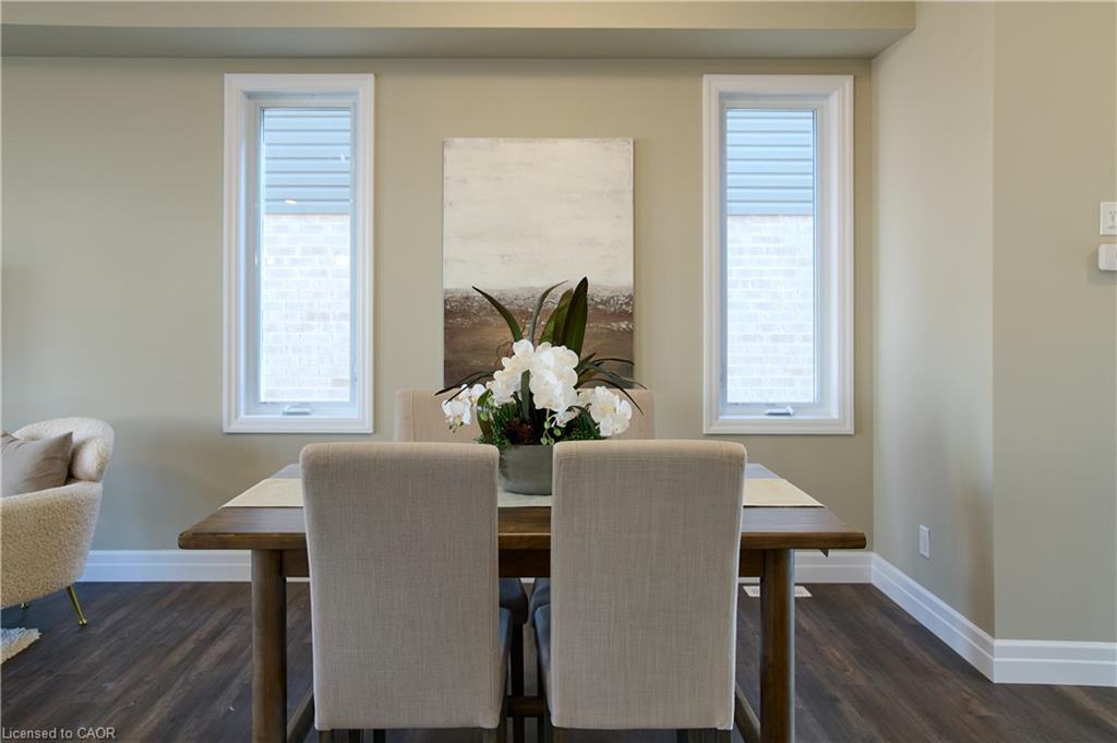 364 Chokecherry Crescent, Waterloo, ON - Indoor Photo Showing Dining Room