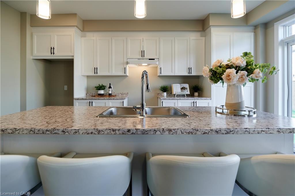 364 Chokecherry Crescent, Waterloo, ON - Indoor Photo Showing Kitchen With Double Sink With Upgraded Kitchen