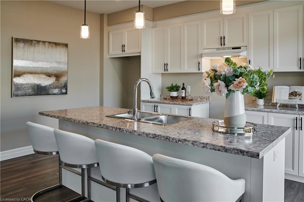 364 Chokecherry Crescent, Waterloo, ON - Indoor Photo Showing Kitchen With Double Sink With Upgraded Kitchen