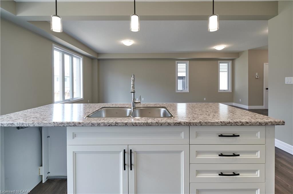 364 Chokecherry Crescent, Waterloo, ON - Indoor Photo Showing Kitchen With Double Sink With Upgraded Kitchen