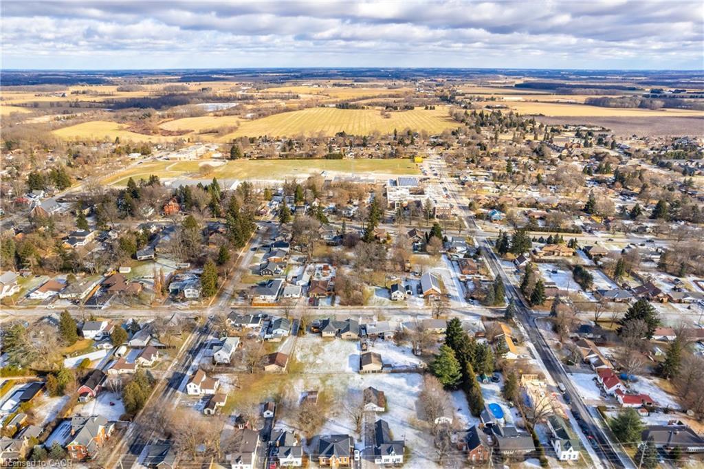 205 Leamon Street, Waterford, ON