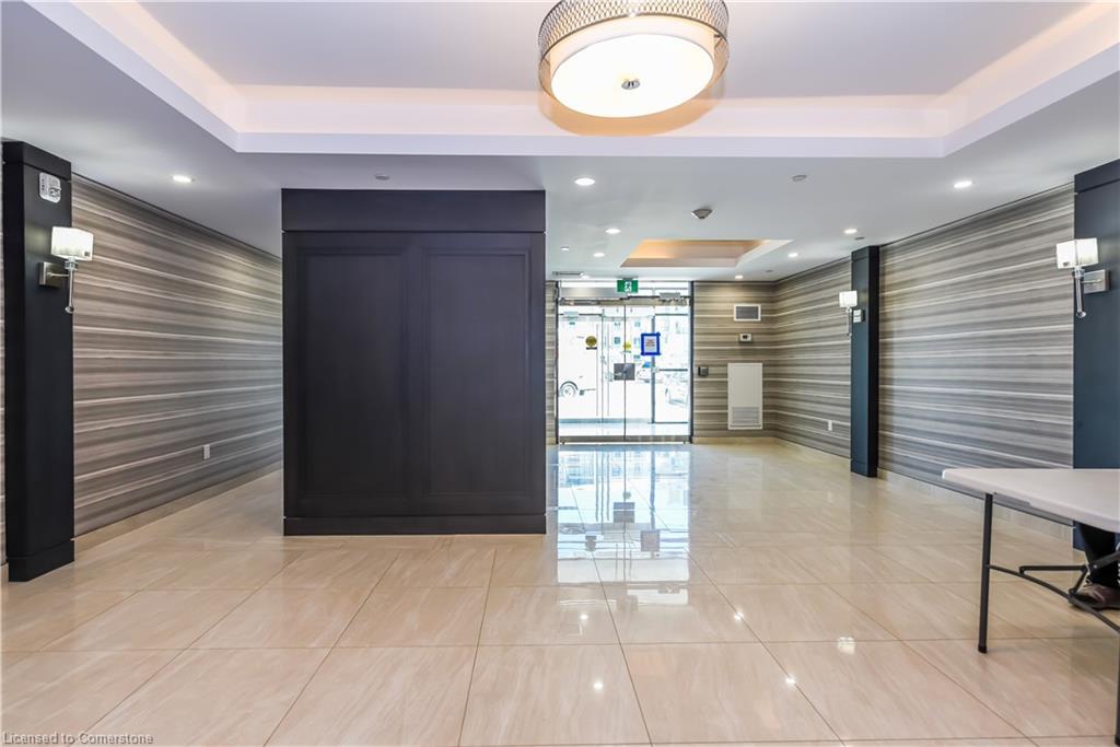 329-125 Shoreview Place, Stoney Creek, ON - Indoor Photo Showing Other Room