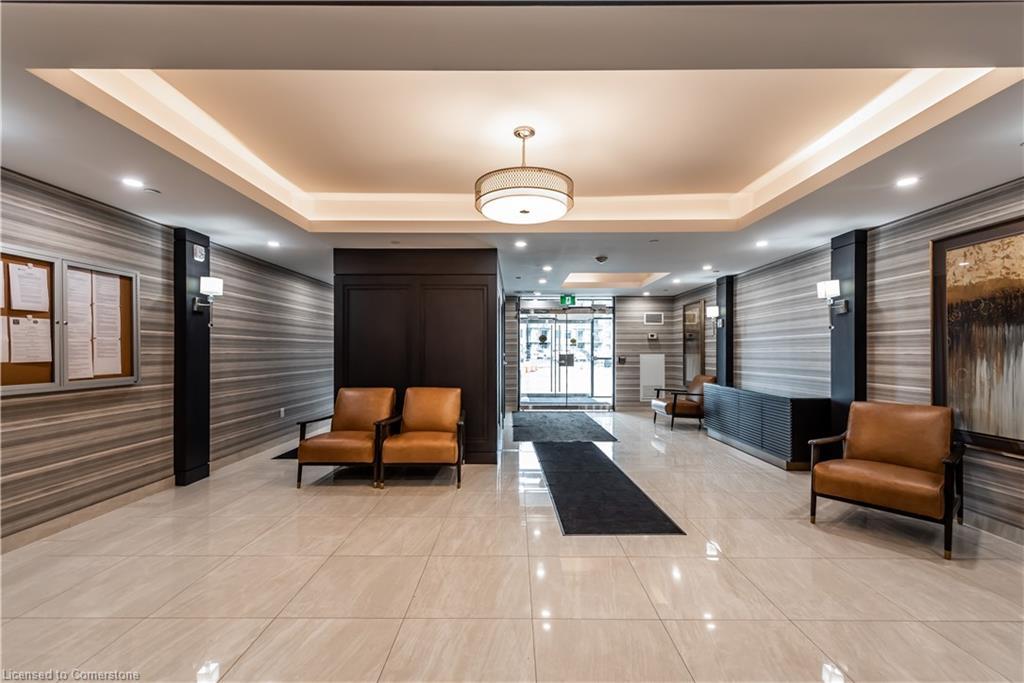 329-125 Shoreview Place, Stoney Creek, ON - Indoor Photo Showing Other Room