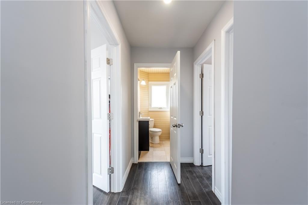 49 Cameron Avenue N, Hamilton, ON - Indoor Photo Showing Other Room