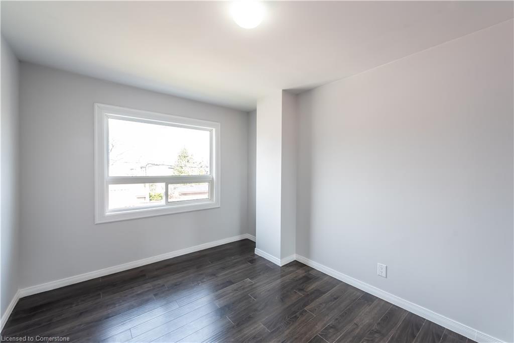 49 Cameron Avenue N, Hamilton, ON - Indoor Photo Showing Other Room