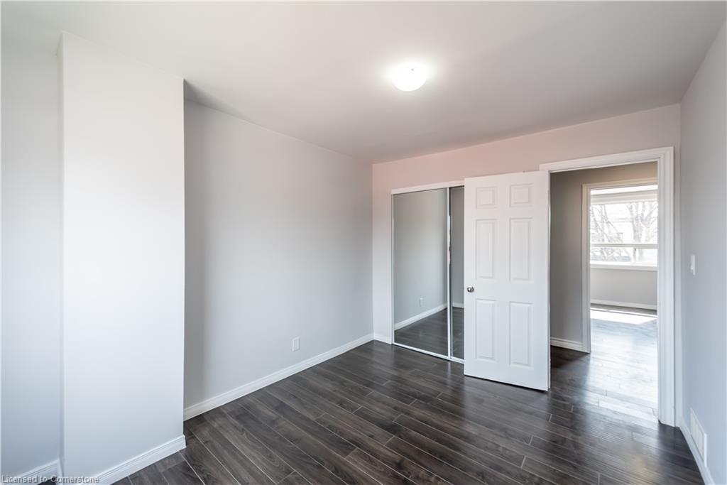 49 Cameron Avenue N, Hamilton, ON - Indoor Photo Showing Other Room