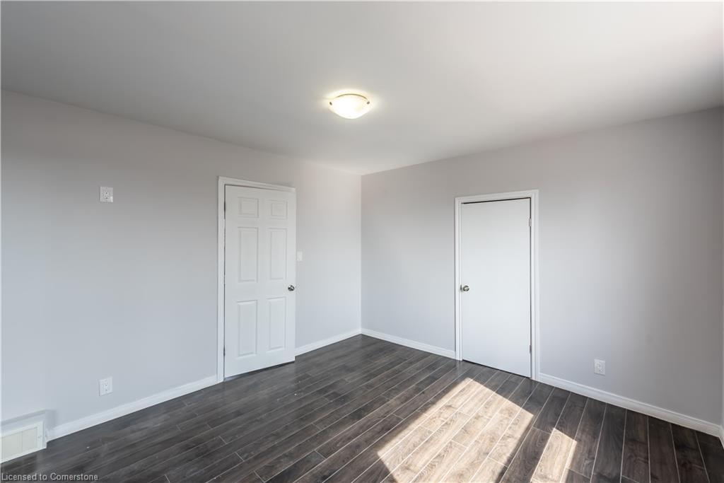 49 Cameron Avenue N, Hamilton, ON - Indoor Photo Showing Other Room