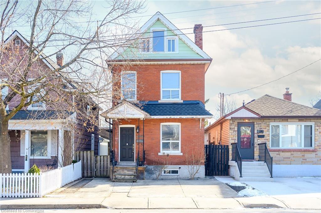 200 Kensington Avenue N, Hamilton, ON - Outdoor With Facade
