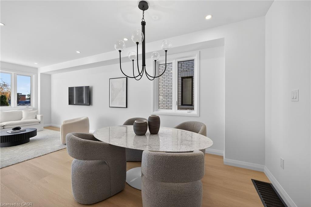 29 Kingfisher Drive, Hamilton, ON - Indoor