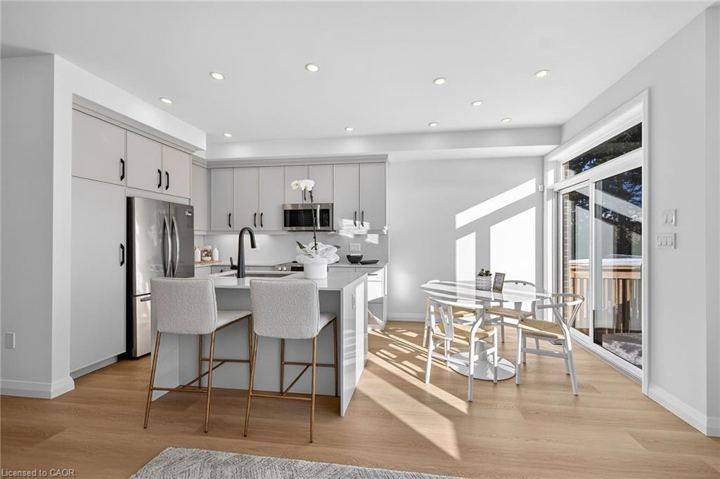 29 Kingfisher Drive, Hamilton, ON - Indoor