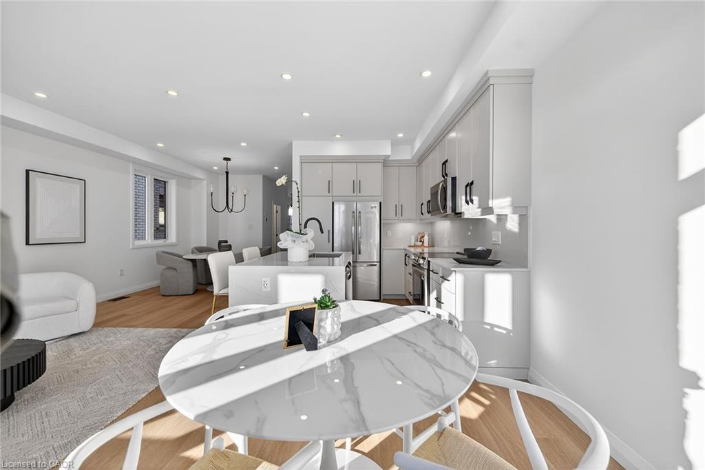 29 Kingfisher Drive, Hamilton, ON - Indoor