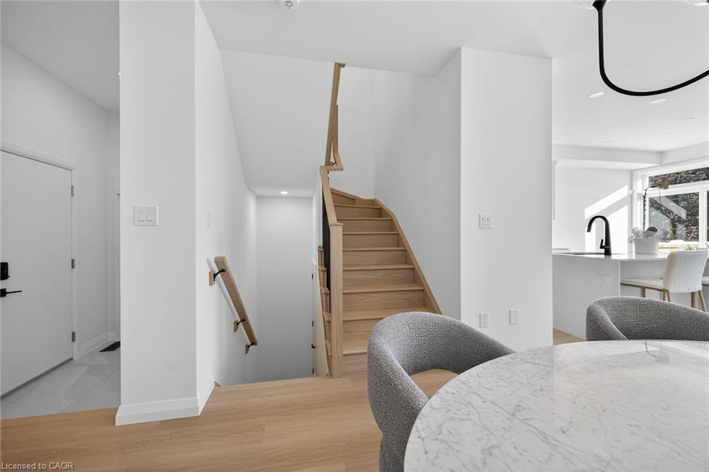 29 Kingfisher Drive, Hamilton, ON - Indoor