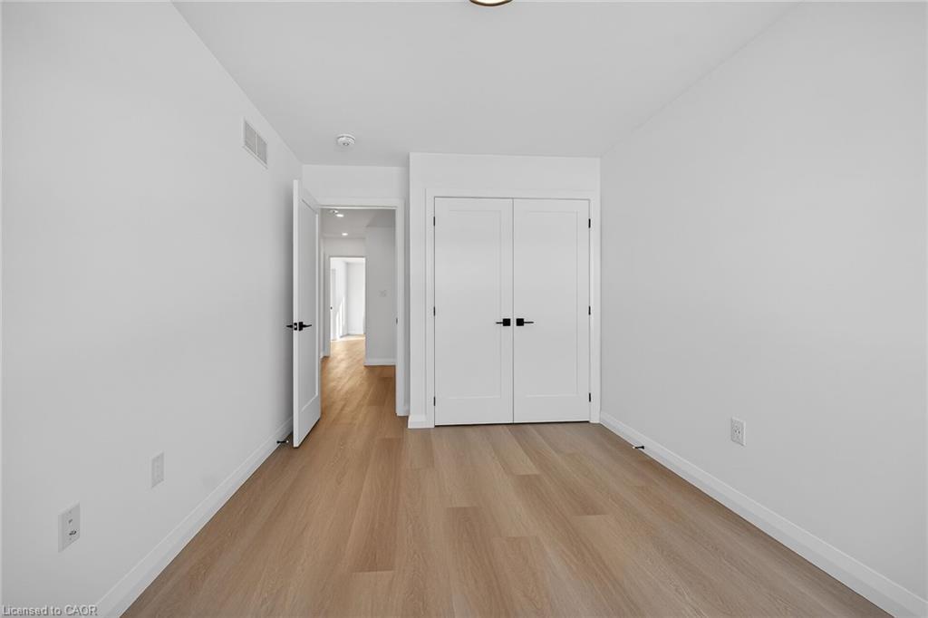 29 Kingfisher Drive, Hamilton, ON - Indoor Photo Showing Other Room