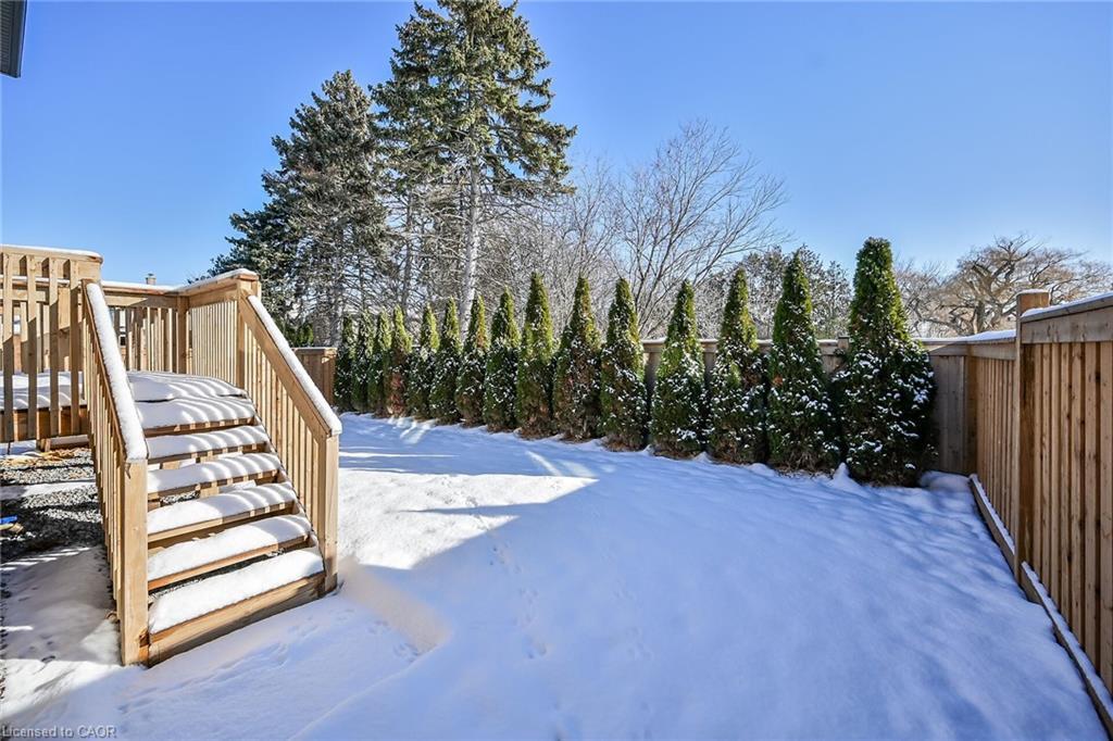 29 Kingfisher Drive, Hamilton, ON - Outdoor