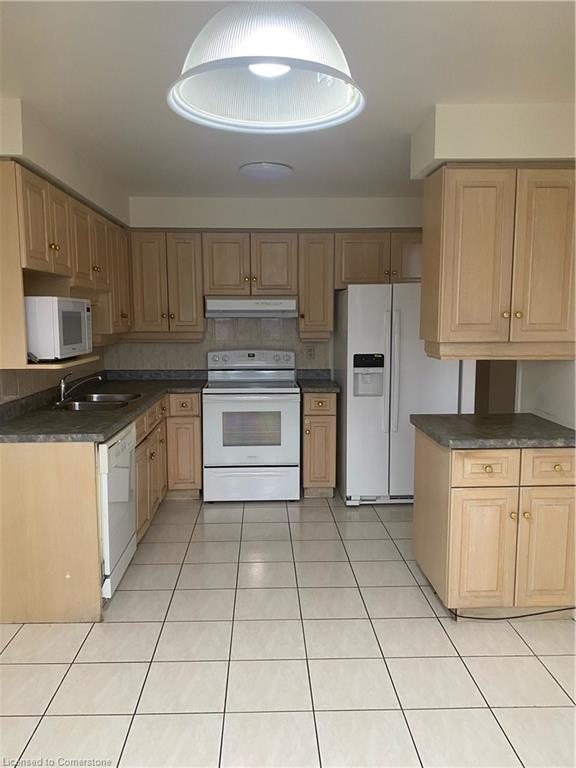 20B-67 Caroline Street S, Hamilton, ON - Indoor Photo Showing Kitchen With Double Sink