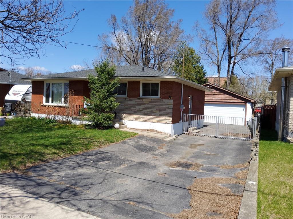 7 Usher Street, Brantford, ON - Outdoor