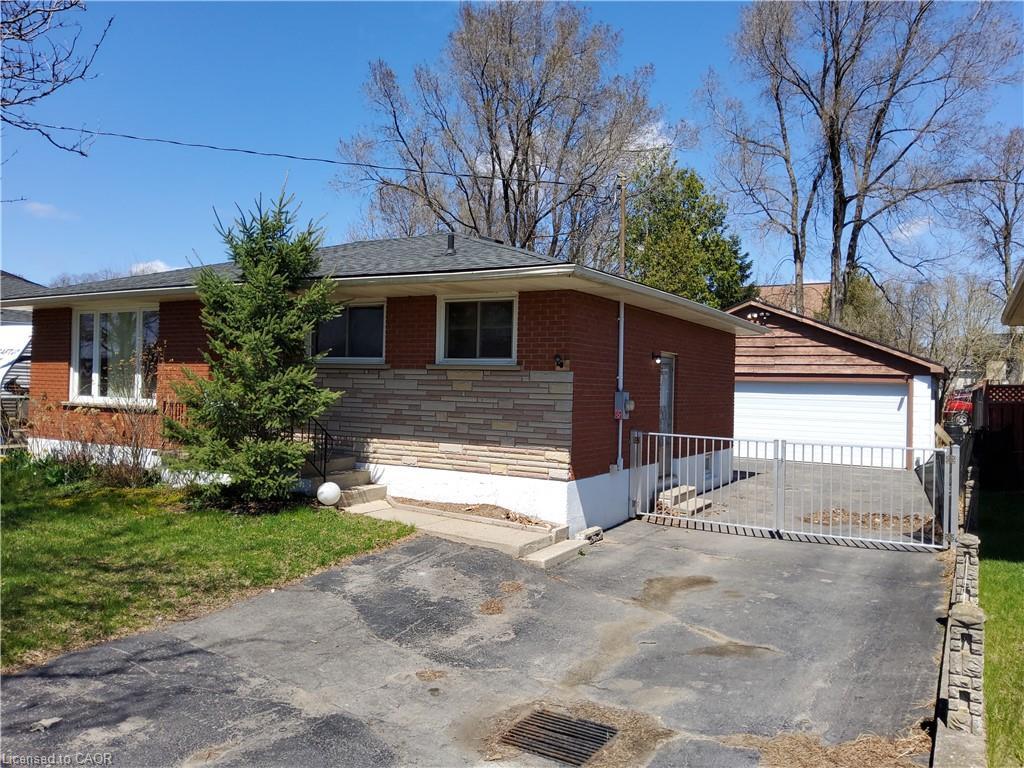 7 Usher Street, Brantford, ON - Outdoor