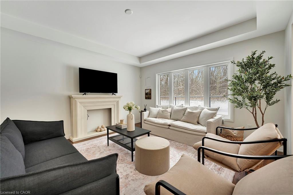 49 Willson Drive, Thorold, ON - Indoor Photo Showing Living Room With Fireplace
