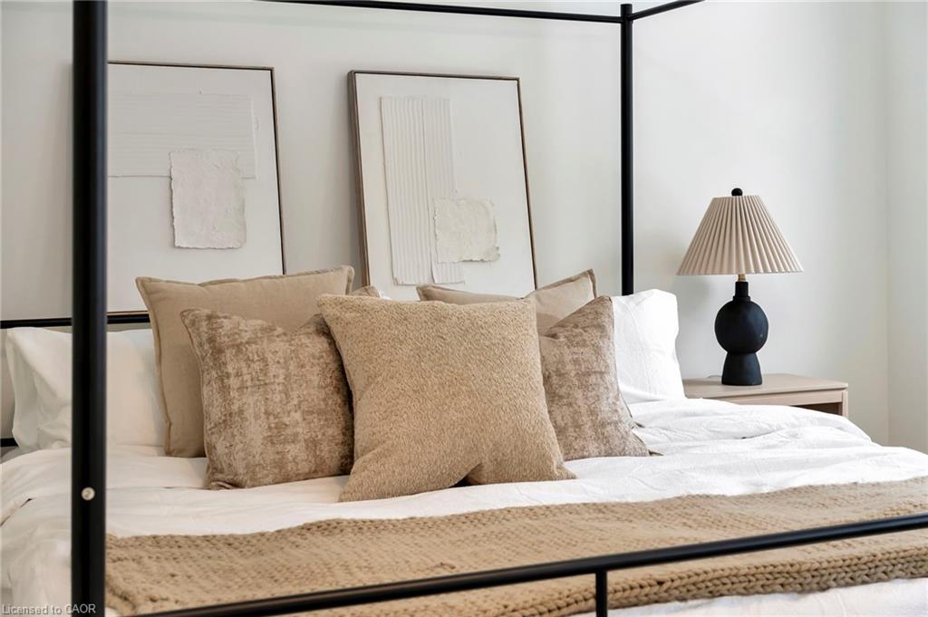 49 Willson Drive, Thorold, ON - Indoor Photo Showing Bedroom