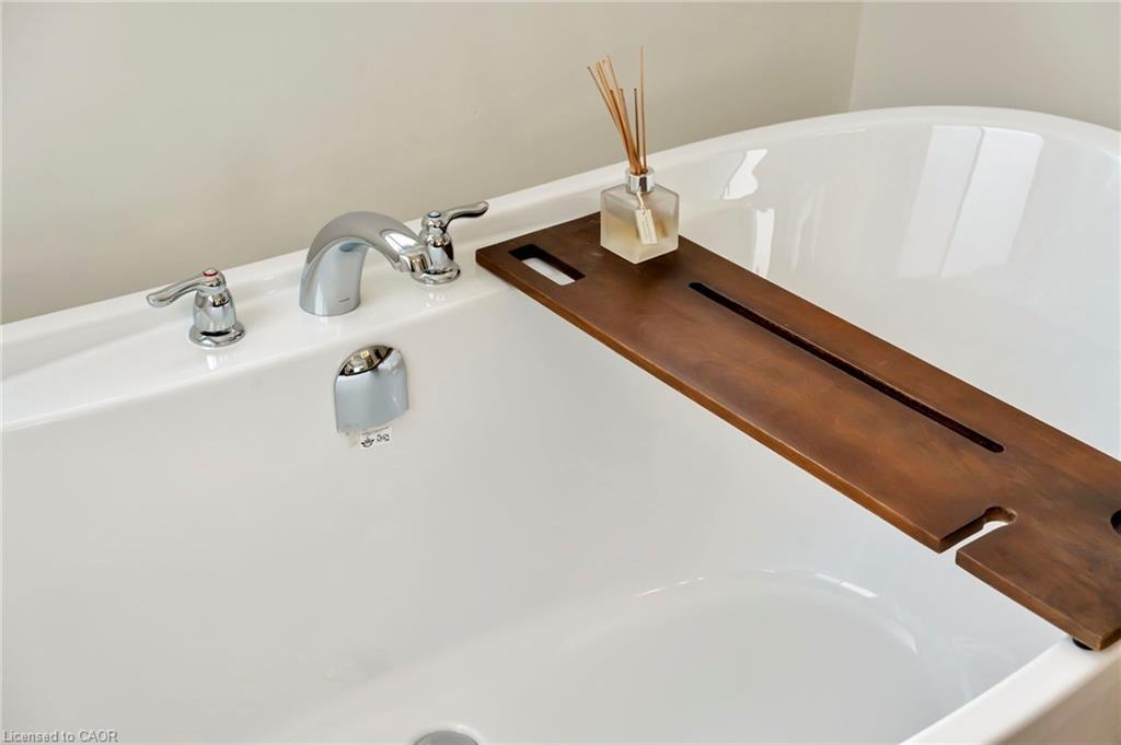 49 Willson Drive, Thorold, ON - Indoor Photo Showing Bathroom