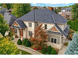 2 Bunny Glen Drive Niagara-On-The-Lake, ON L0S 1P0