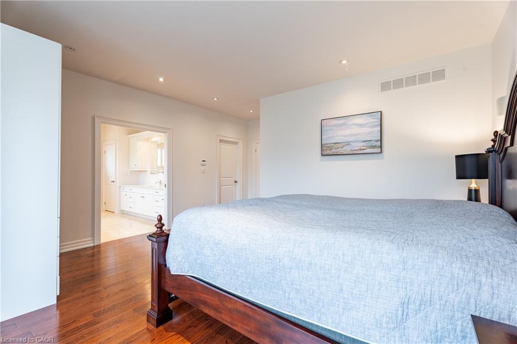 2 Bunny Glen Drive, Niagara-On-The-Lake, ON - Indoor Photo Showing Bedroom