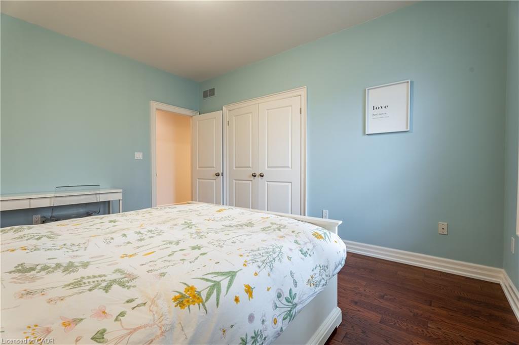 2 Bunny Glen Drive, Niagara-On-The-Lake, ON - Indoor Photo Showing Bedroom