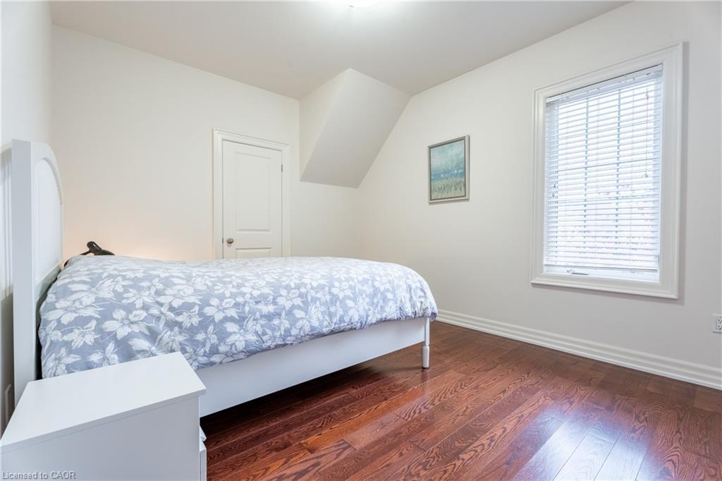 2 Bunny Glen Drive, Niagara-On-The-Lake, ON - Indoor Photo Showing Bedroom
