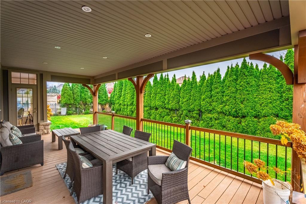 2 Bunny Glen Drive, Niagara-On-The-Lake, ON - Outdoor With Deck Patio Veranda With Exterior