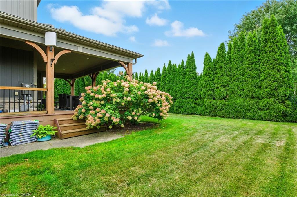 2 Bunny Glen Drive, Niagara-On-The-Lake, ON - Outdoor With Deck Patio Veranda