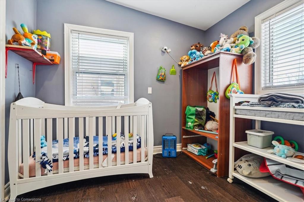 341 George Street S, Peterborough, ON - Indoor Photo Showing Bedroom