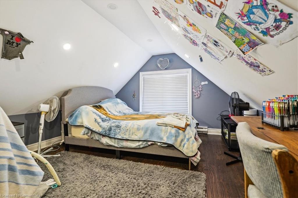 341 George Street S, Peterborough, ON - Indoor Photo Showing Bedroom