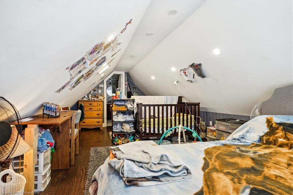 341 George Street S, Peterborough, ON - Indoor Photo Showing Bedroom