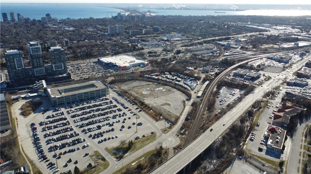 2070, 2078 Queensway Drive, Burlington, ON