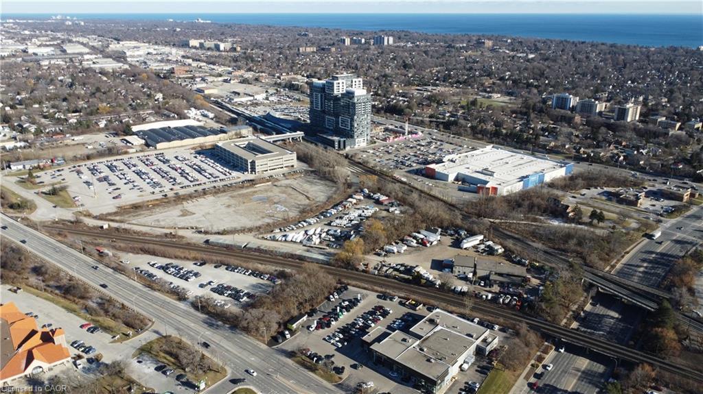 2070, 2078 Queensway Drive, Burlington, ON