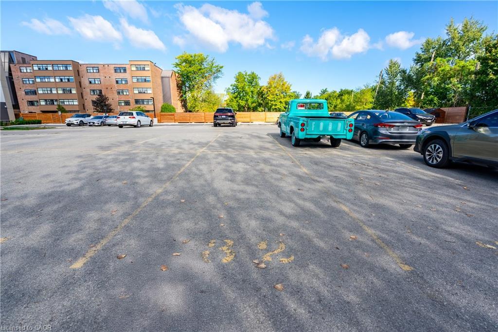 102-264 Oakdale Avenue, St. Catharines, ON - Outdoor