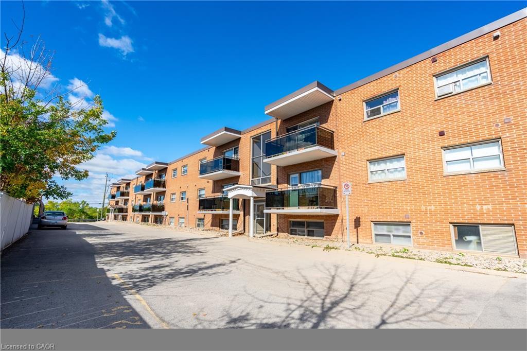 102-264 Oakdale Avenue, St. Catharines, ON - Outdoor