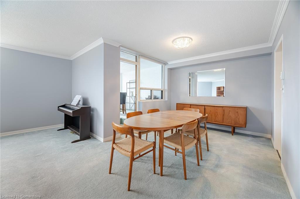 201-166 Mountain Park Avenue, Hamilton, ON - Indoor