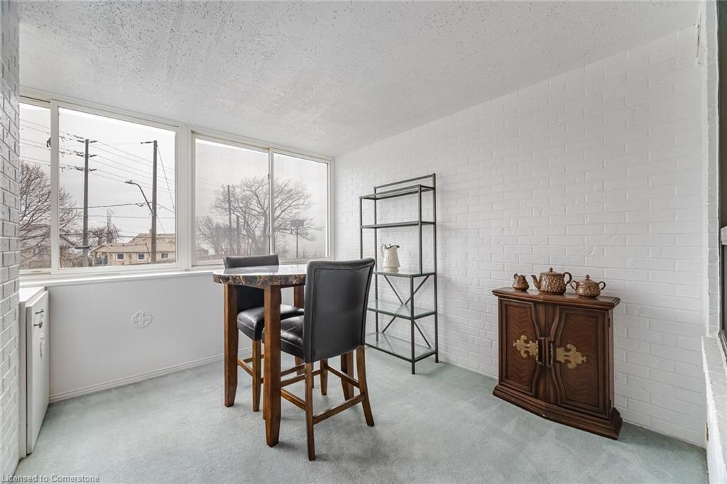 201-166 Mountain Park Avenue, Hamilton, ON - Indoor Photo Showing Other Room