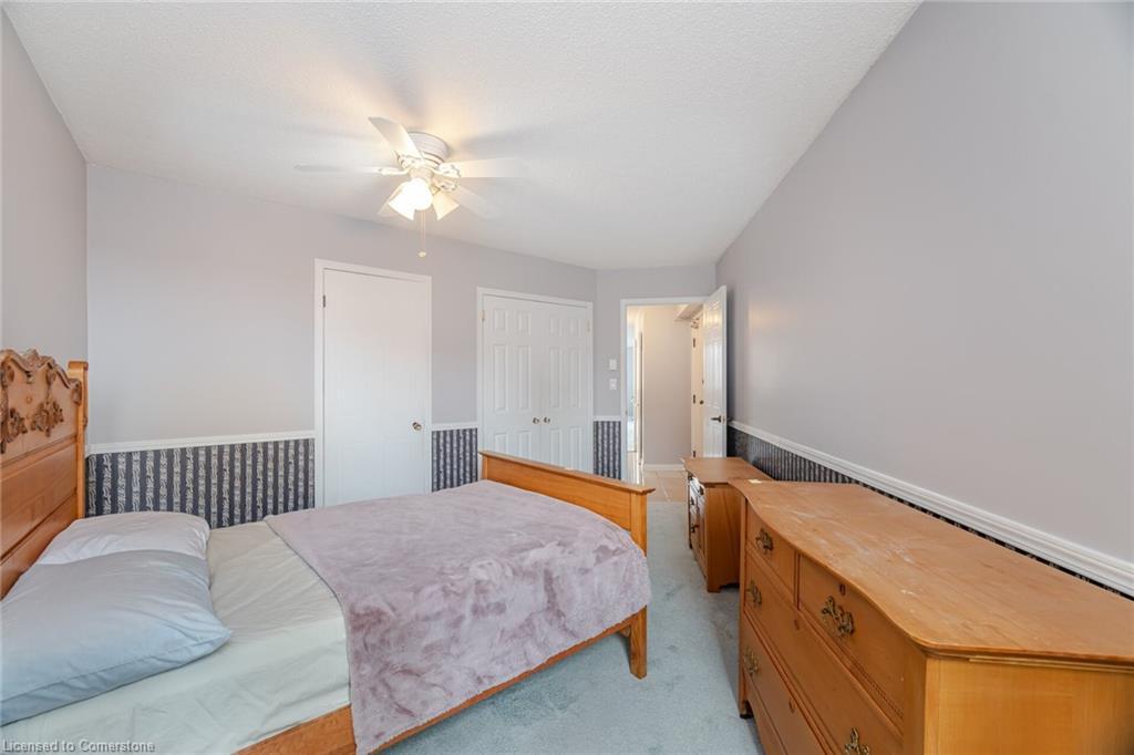 201-166 Mountain Park Avenue, Hamilton, ON - Indoor Photo Showing Bedroom