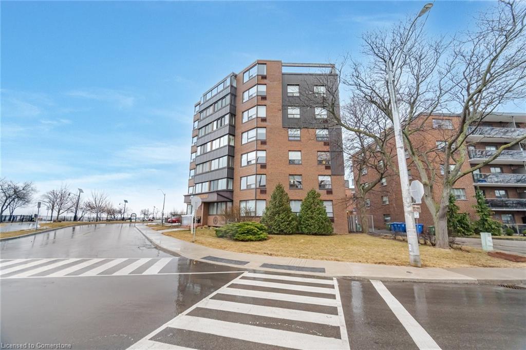 201-166 Mountain Park Avenue, Hamilton, ON - Outdoor With Facade