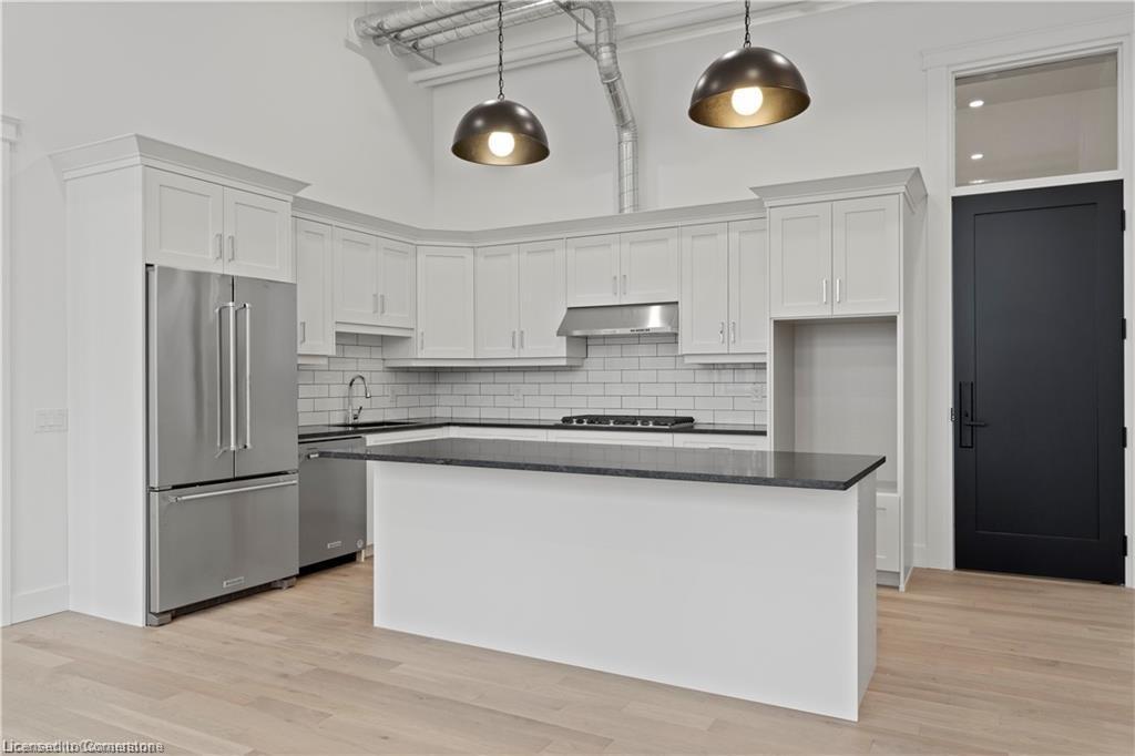 204-247 Brock Street, Amherstburg, ON - Indoor Photo Showing Kitchen With Upgraded Kitchen