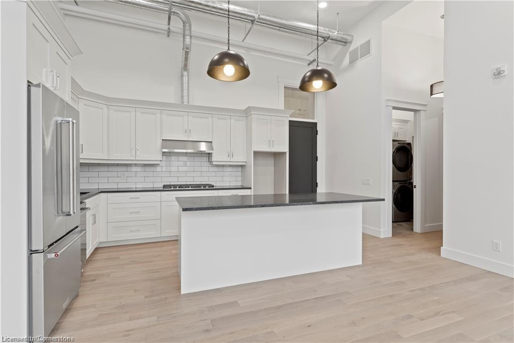 204-247 Brock Street, Amherstburg, ON - Indoor Photo Showing Kitchen With Upgraded Kitchen