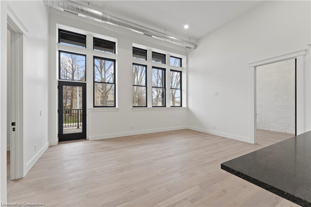 204-247 Brock Street, Amherstburg, ON - Indoor Photo Showing Other Room