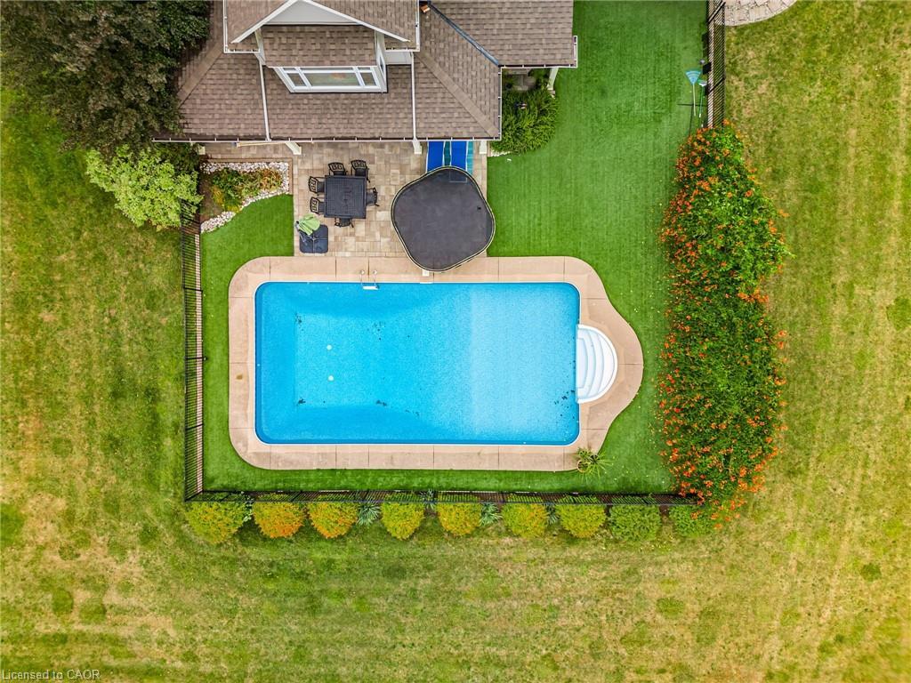 915 Queenston Road, Niagara-On-The-Lake, ON - Outdoor With In Ground Pool With Deck Patio Veranda